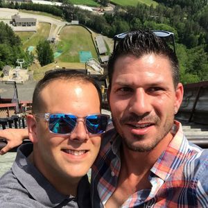 Meet your Posher, Casey